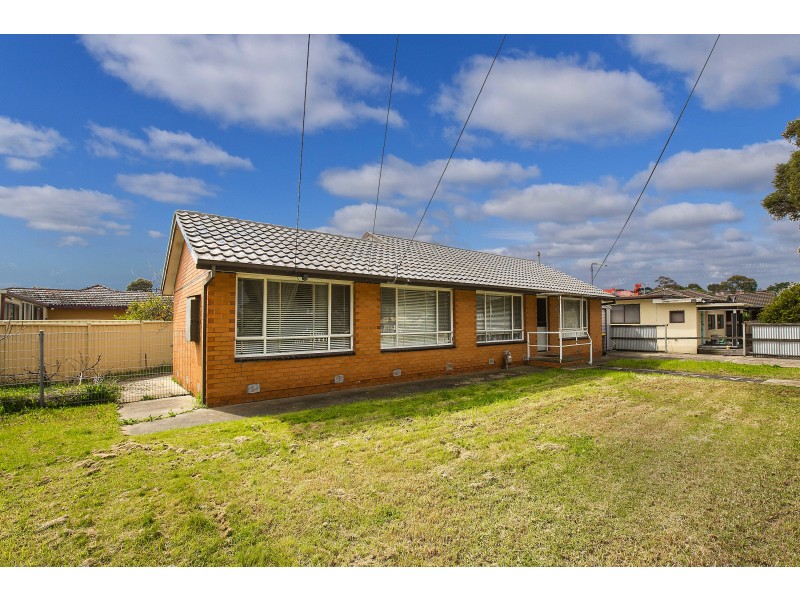 16 George Street, St Albans VIC 3021