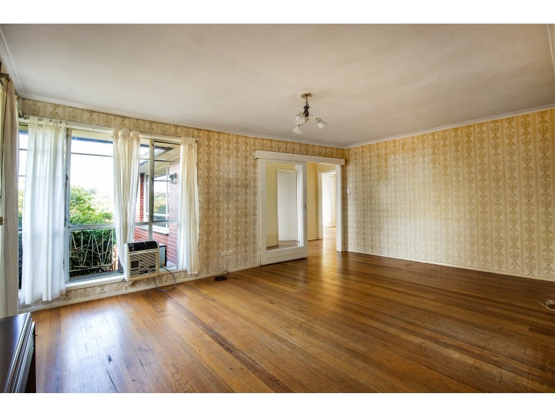 29 Brentwood Drive, Avondale Heights VIC 3034