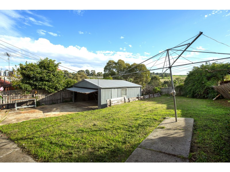 29 Brentwood Drive, Avondale Heights VIC 3034