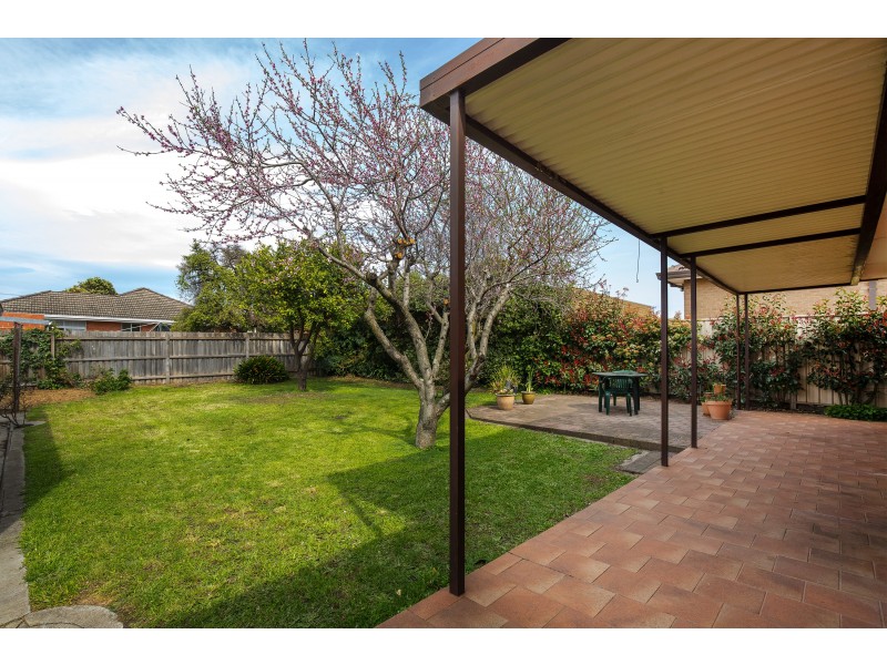 41 Montpellier Drive, Avondale Heights VIC 3034