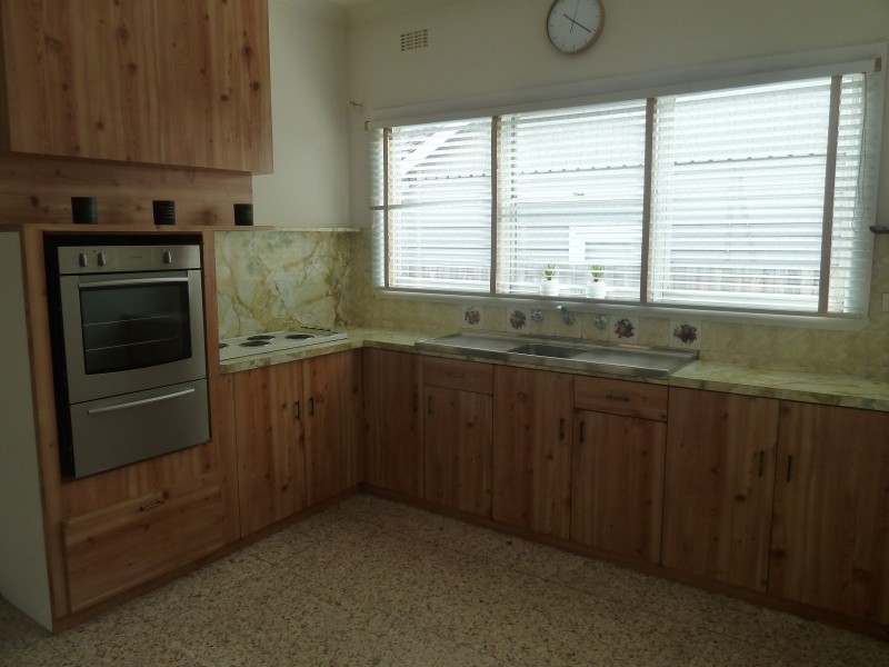 30 Carrington Rd, Niddrie VIC 3042
