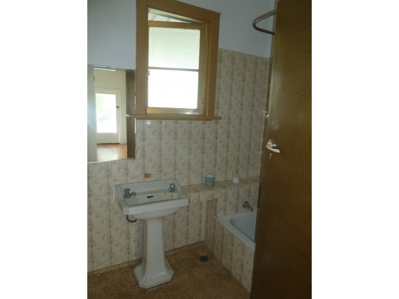 30 Carrington Rd, Niddrie VIC 3042