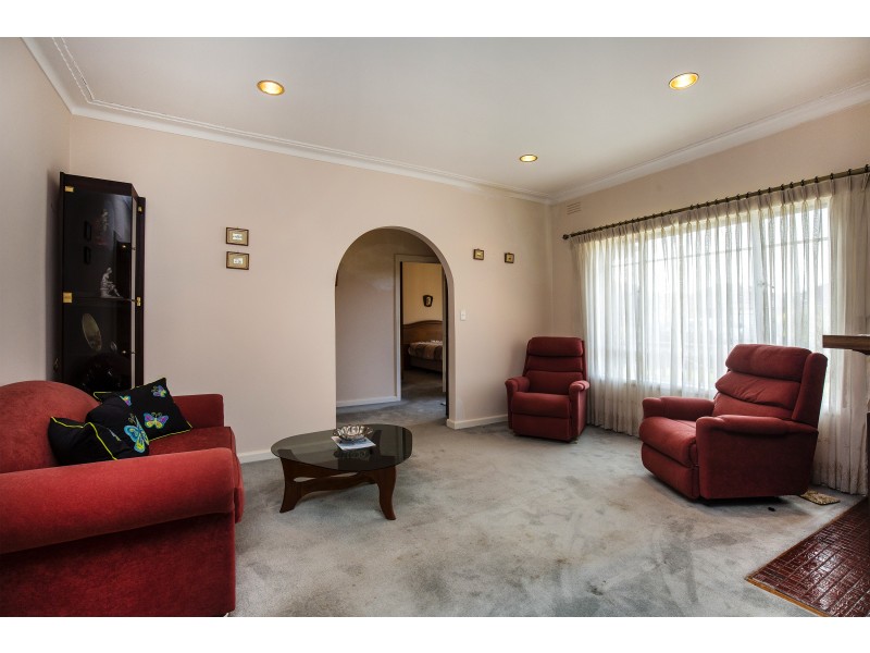 23 Macey Avenue, Avondale Heights VIC 3034