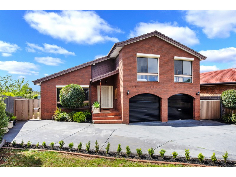 4 Camlarni Close, Avondale Heights VIC 3034