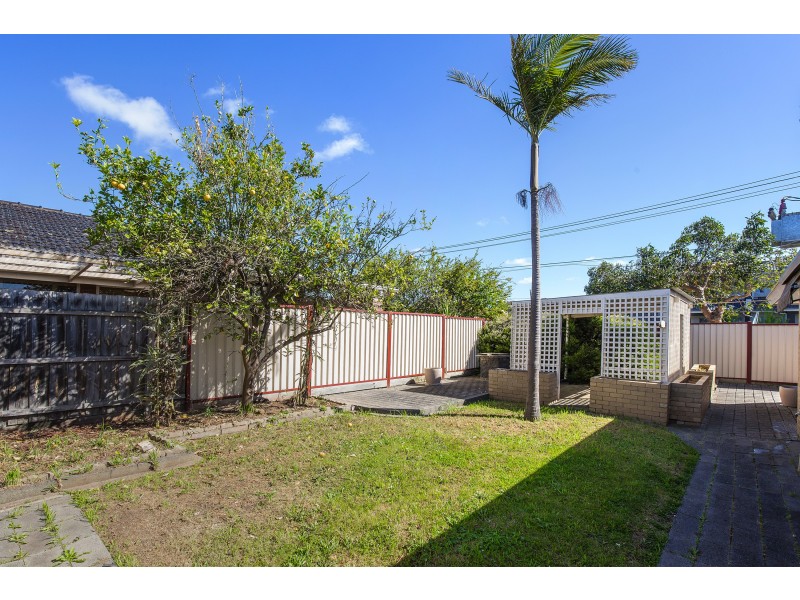 35 Bordeaux Street, Avondale Heights VIC 3034
