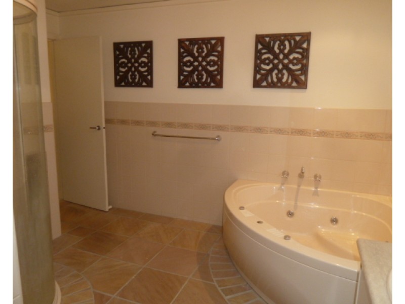 Avondale Heights VIC 3034