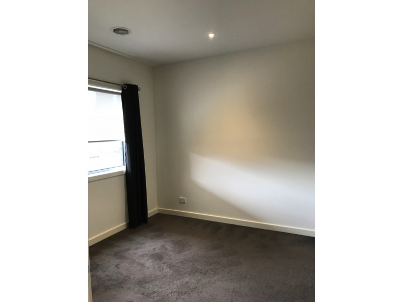 2/119 Hilton St, Glenroy VIC 3046