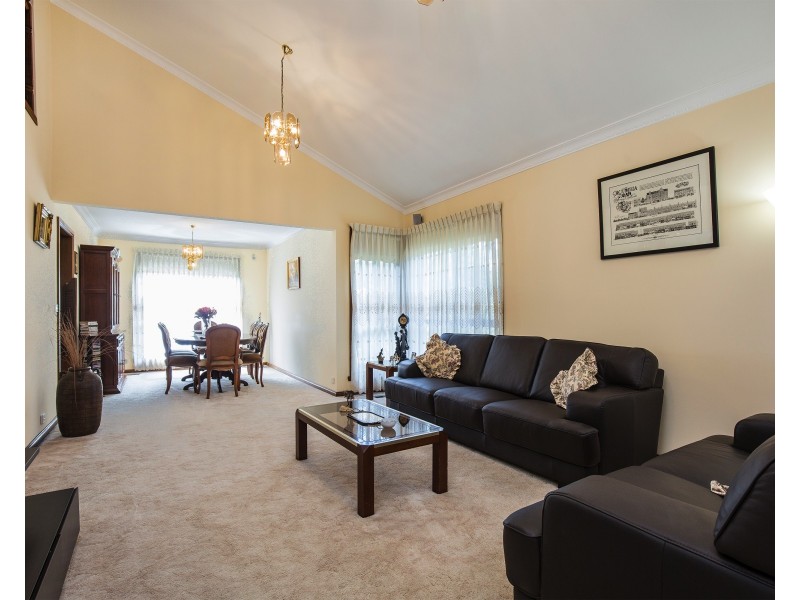 10 Ascot Drive, Keilor Park VIC 3042