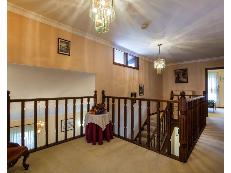 10 Ascot Drive, Keilor Park VIC 3042