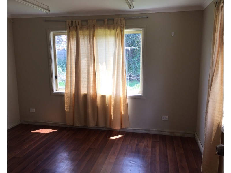 26 Churchill Ave, Maidstone VIC 3012