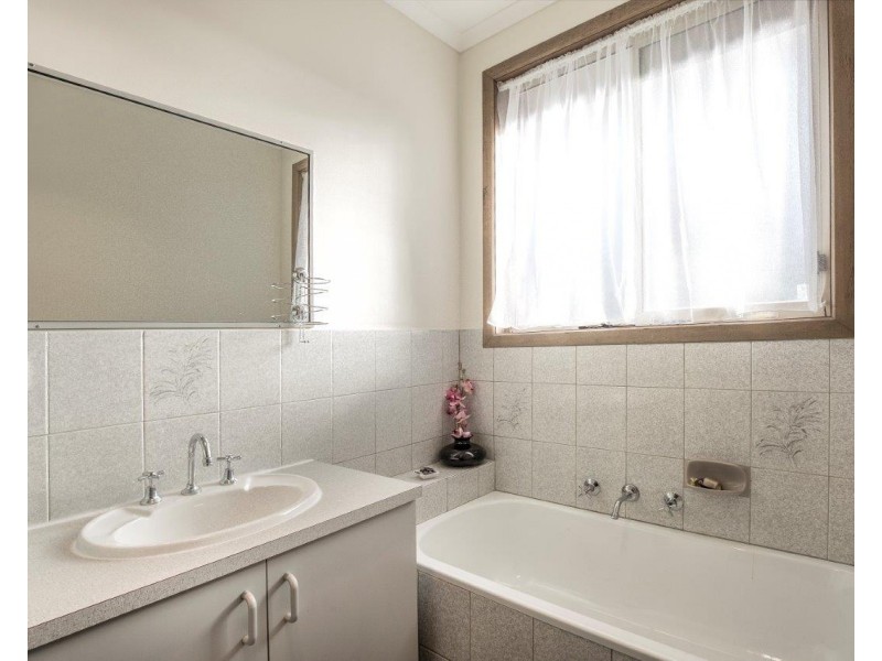 1/289 Milleara Road, Avondale Heights VIC 3034