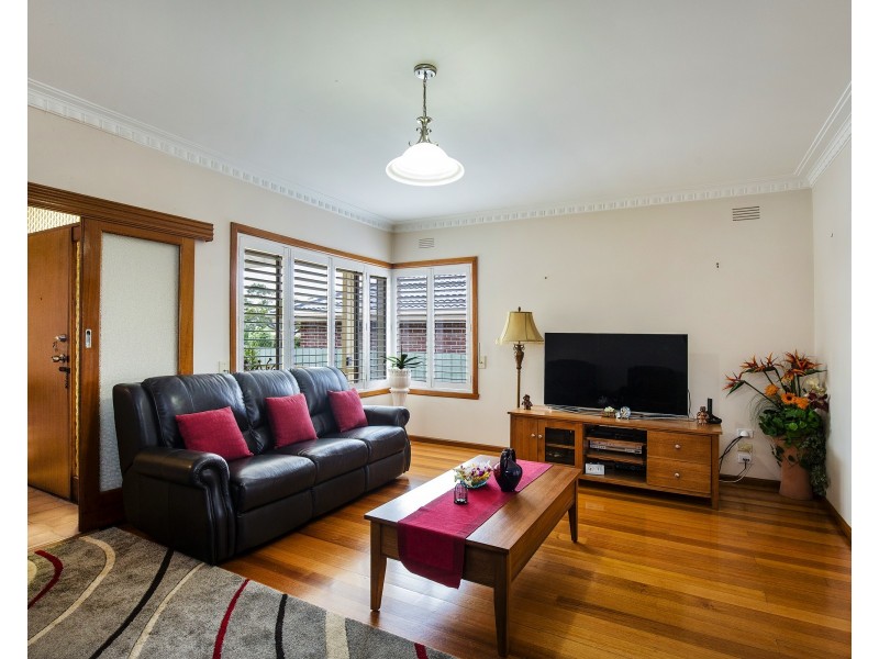 14 Arbor Terrace, Avondale Heights VIC 3034