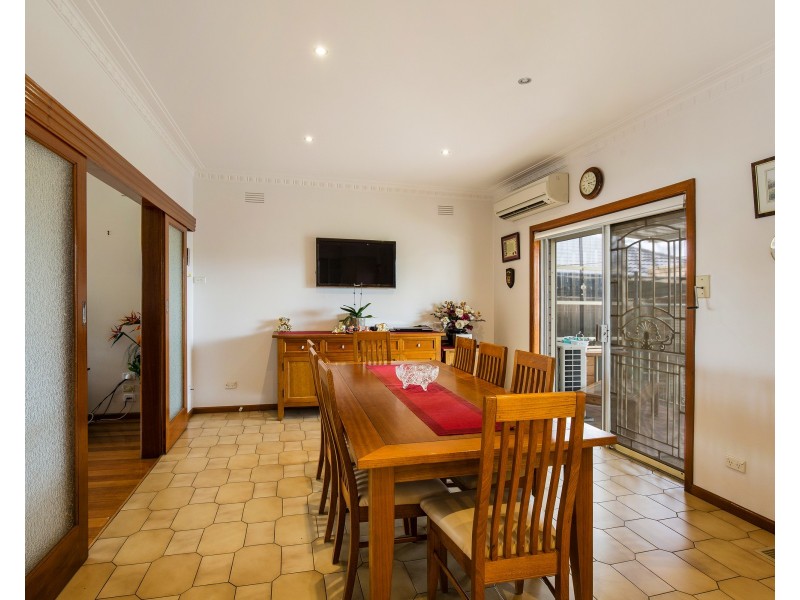 14 Arbor Terrace, Avondale Heights VIC 3034