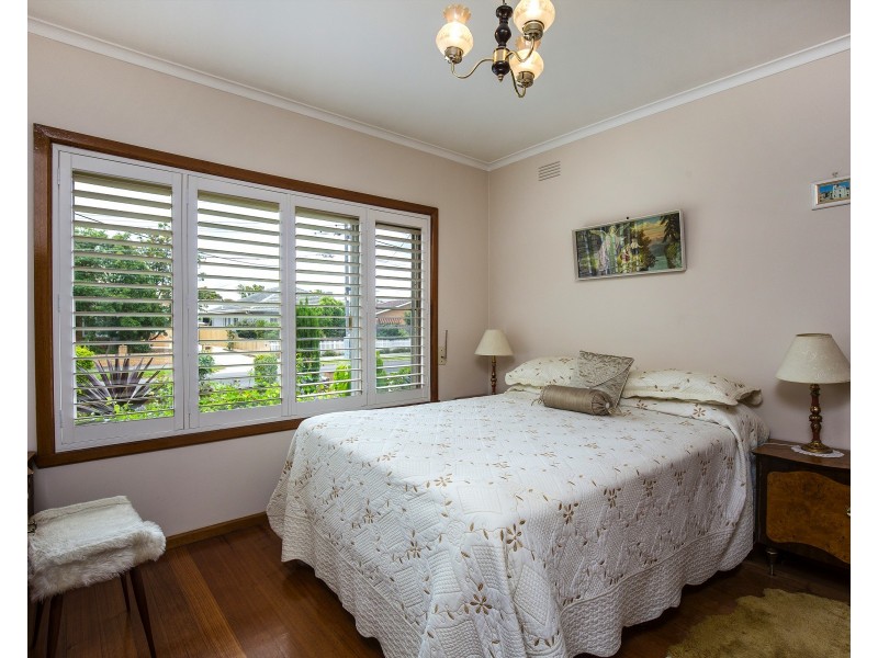 14 Arbor Terrace, Avondale Heights VIC 3034