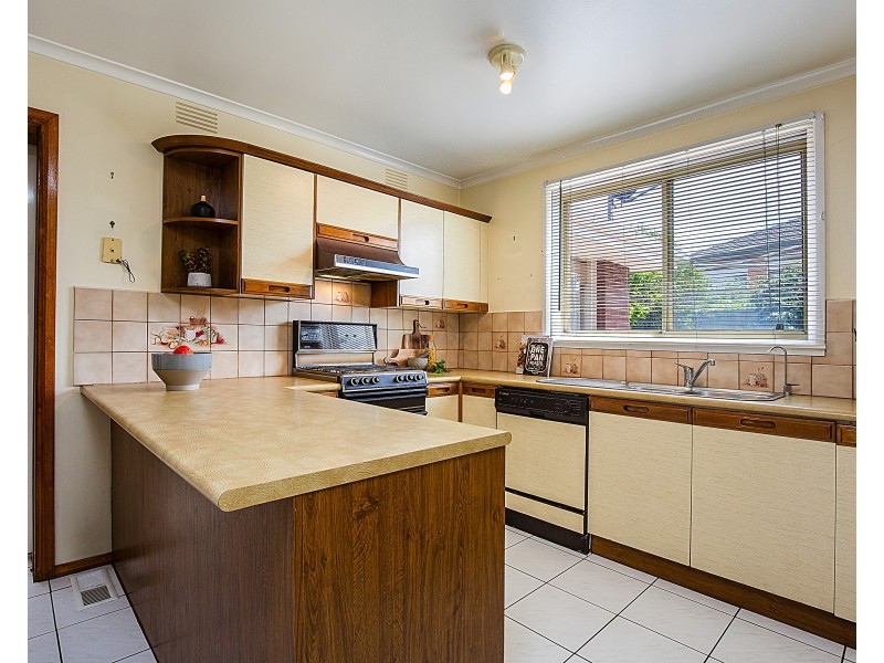 7 Coral Court, Avondale Heights VIC 3034