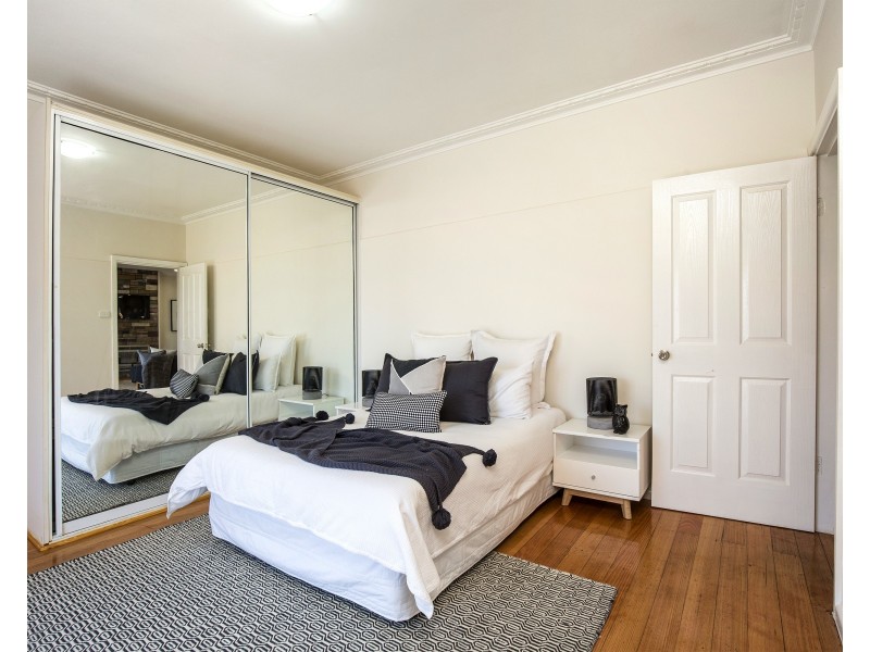 28 Robson Avenue, Avondale Heights VIC 3034