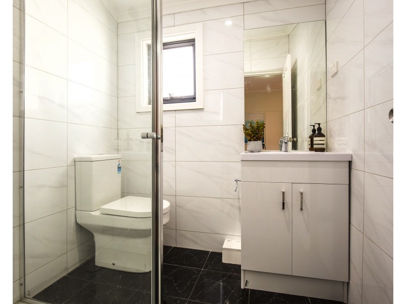 28 Robson Avenue, Avondale Heights VIC 3034