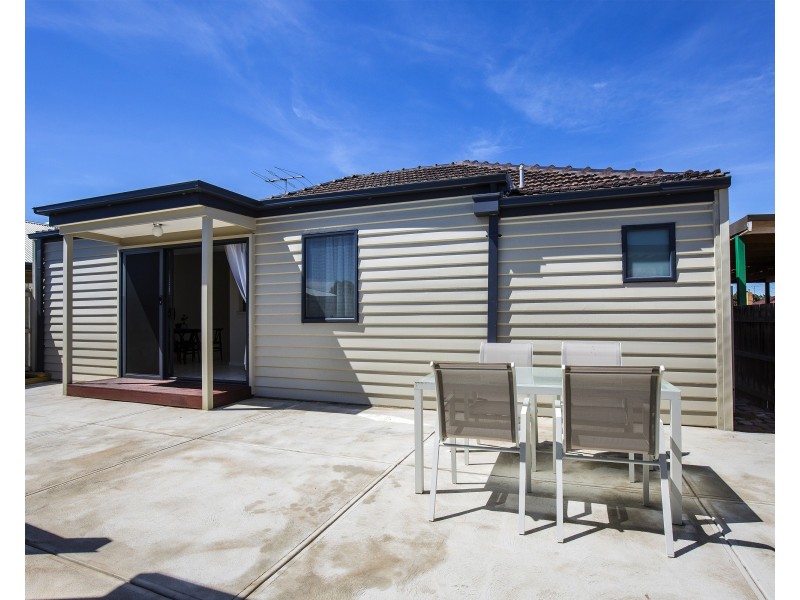 28 Robson Avenue, Avondale Heights VIC 3034