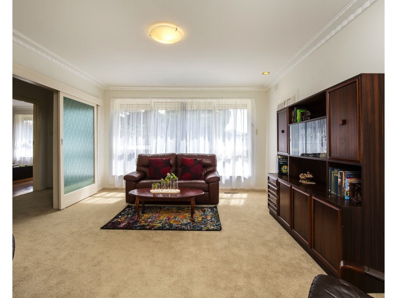 41 Montpellier Drive, Avondale Heights VIC 3034