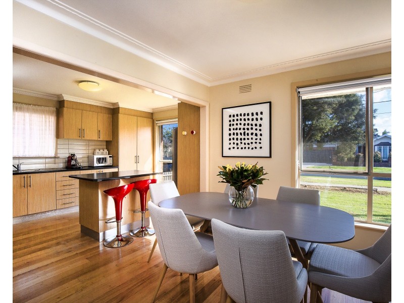 178 Military Rd, Avondale Heights VIC 3034