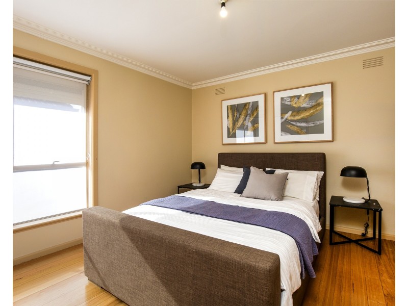 178 Military Rd, Avondale Heights VIC 3034