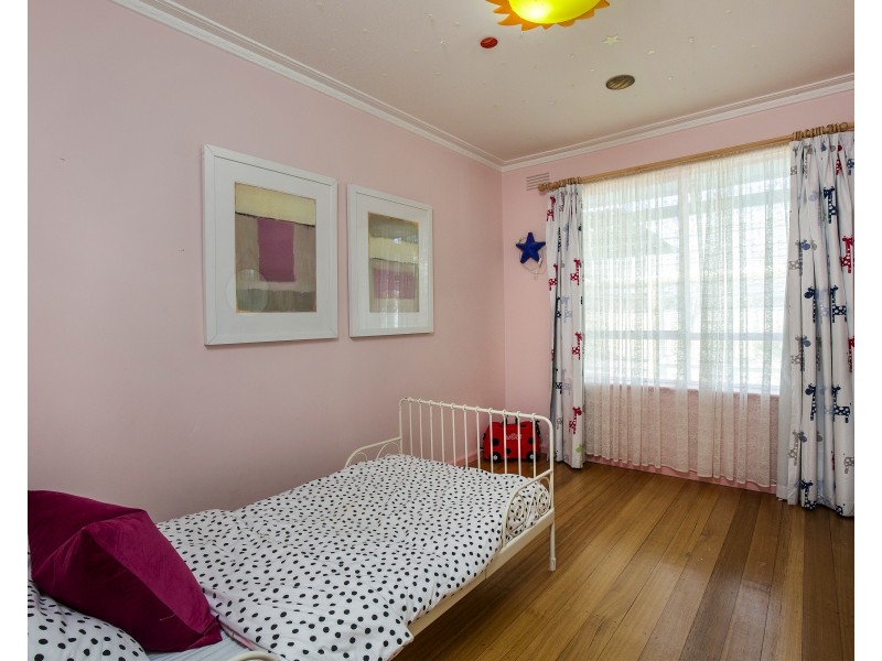 178 Military Rd, Avondale Heights VIC 3034