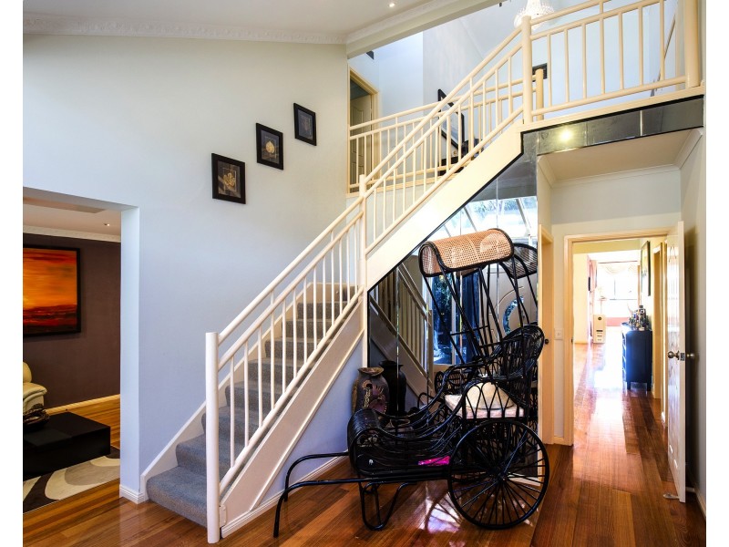 6 Karen Court, Avondale Heights VIC 3034