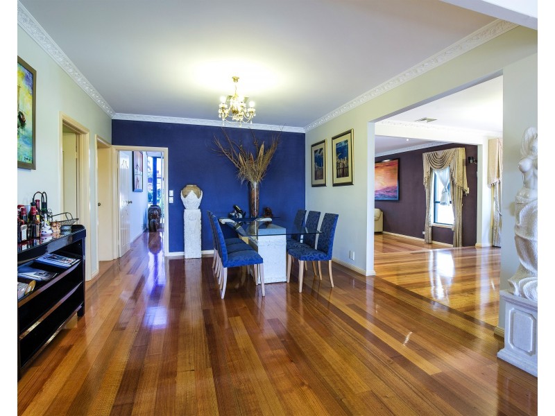 6 Karen Court, Avondale Heights VIC 3034