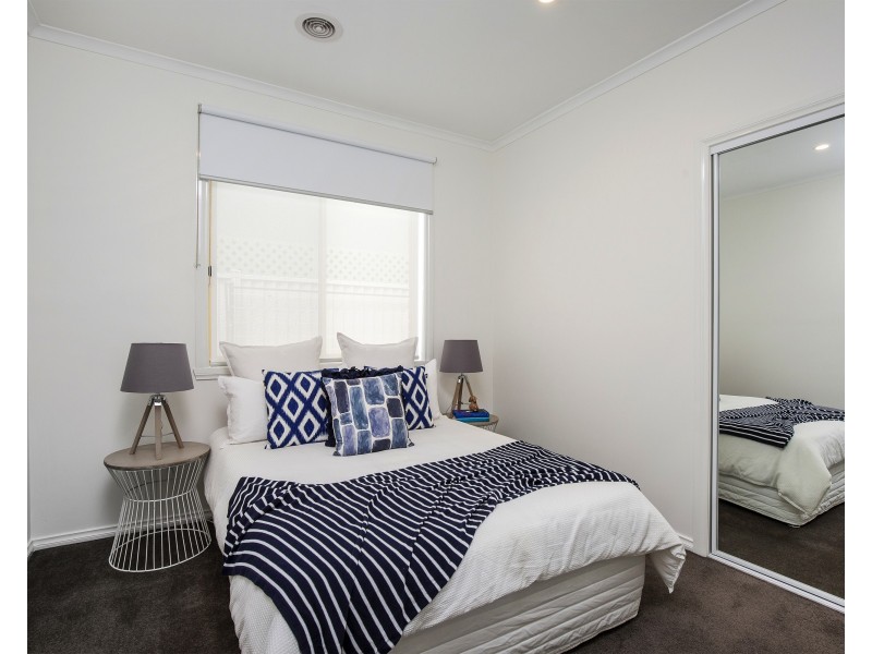 1/36 Hassett Crescent, Keilor East VIC 3033