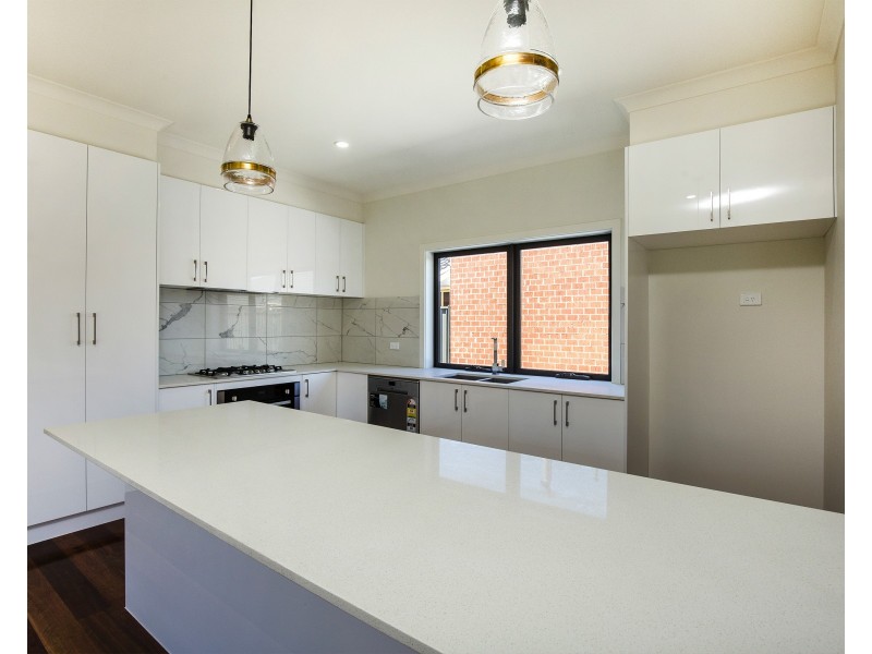 2/6 Cohen Street, Keilor East VIC 3033