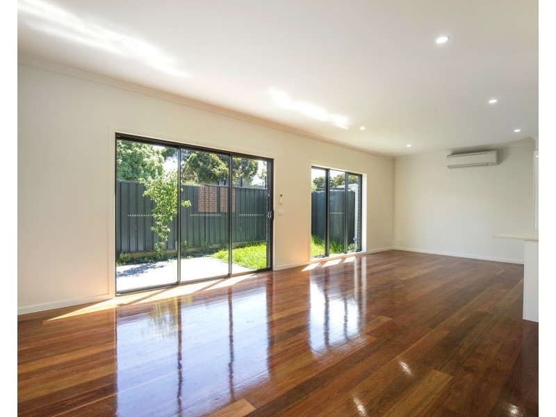 2/6 Cohen Street, Keilor East VIC 3033