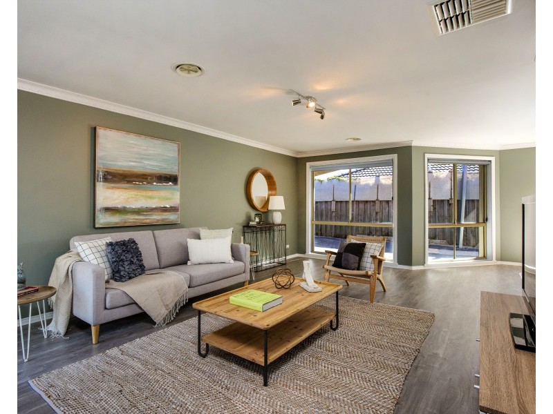 2/12 Doyle Street, Avondale Heights VIC 3034