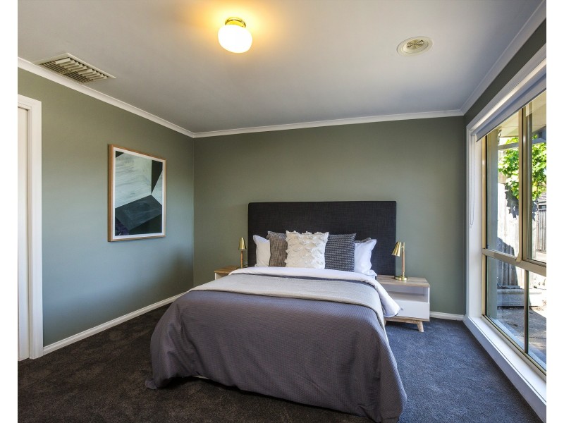 2/12 Doyle Street, Avondale Heights VIC 3034