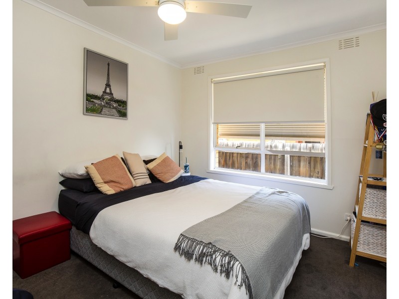 38 St Raphael Street, Avondale Heights VIC 3034