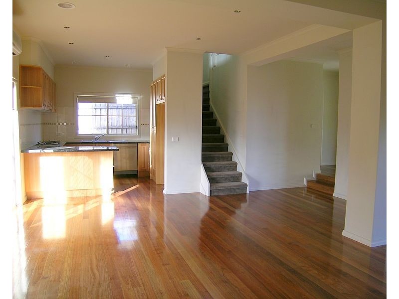 3/25 Bloomfield Avenue, Maribyrnong VIC 3032