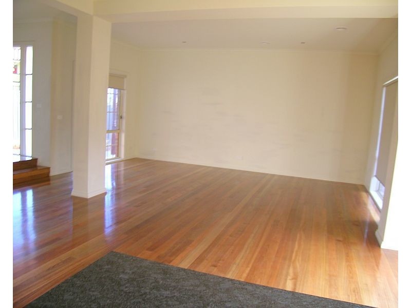 3/25 Bloomfield Avenue, Maribyrnong VIC 3032