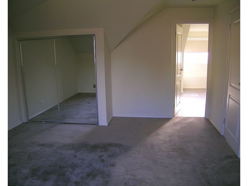 3/25 Bloomfield Avenue, Maribyrnong VIC 3032