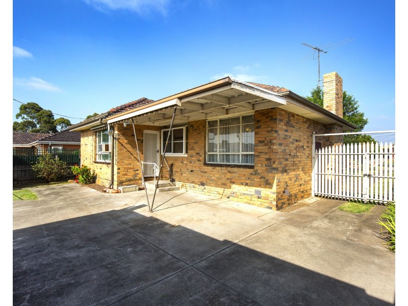 2 Raglan Street, Avondale Heights VIC 3034