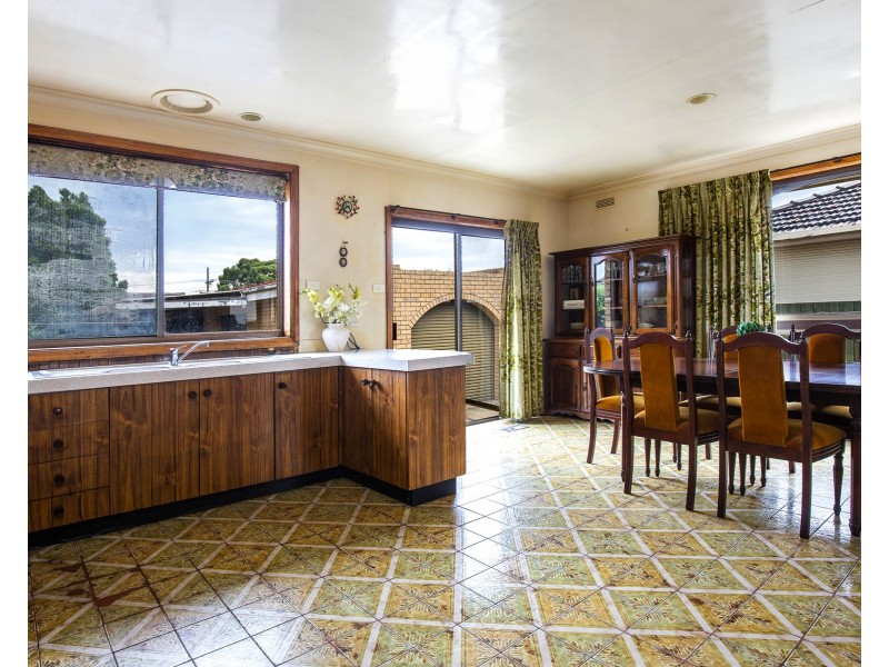 1 Eastleigh Avenue, Keilor East VIC 3033