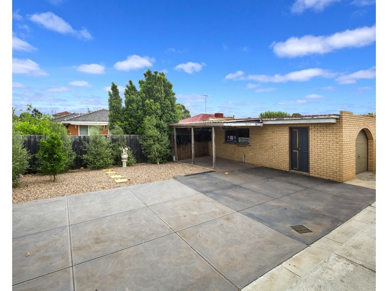 1 Eastleigh Avenue, Keilor East VIC 3033