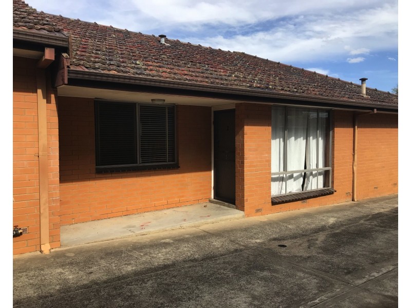 2/16 Hampton Rd, Essendon West VIC 3040