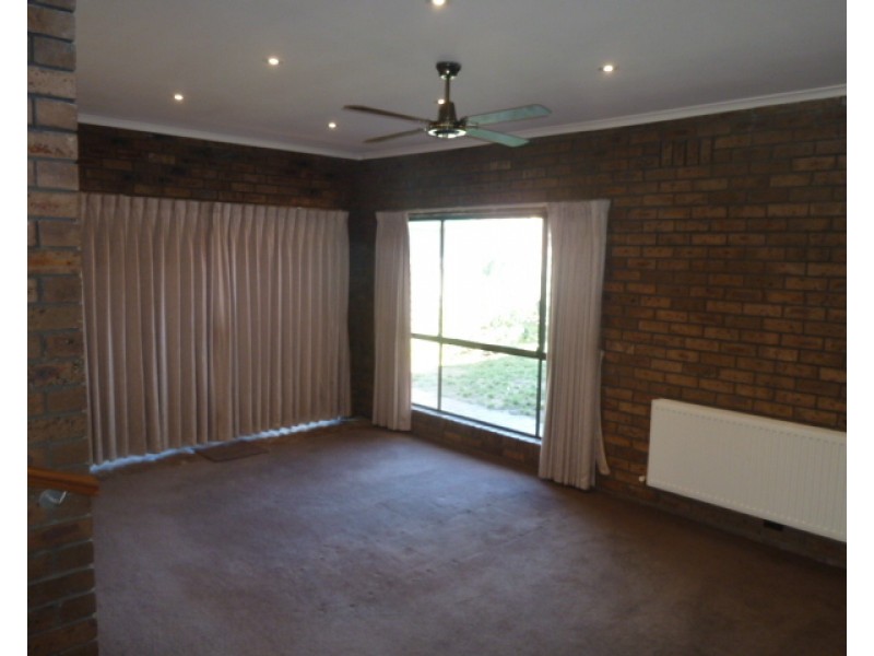 51 Wonganella Dr, Keilor East VIC 3033