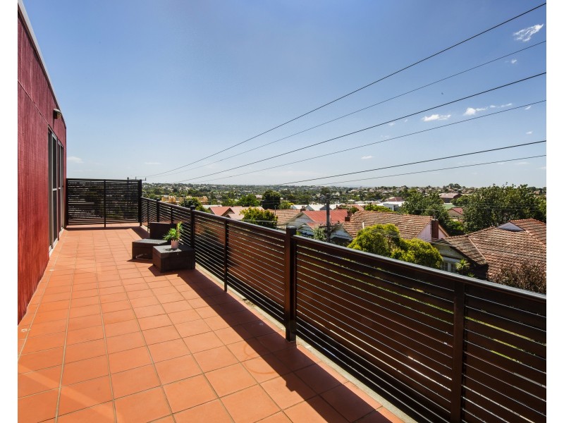 21/137 Melville Road, Brunswick West VIC 3055