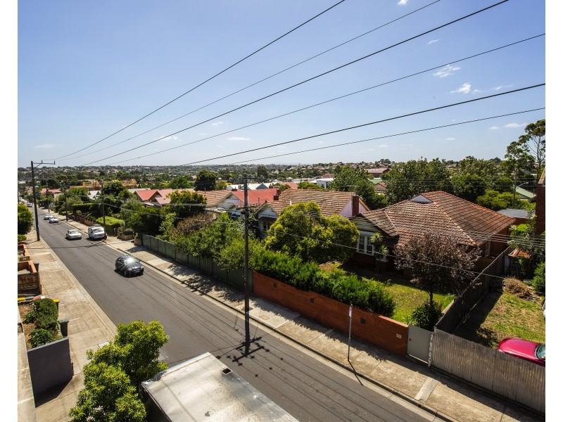 21/137 Melville Road, Brunswick West VIC 3055