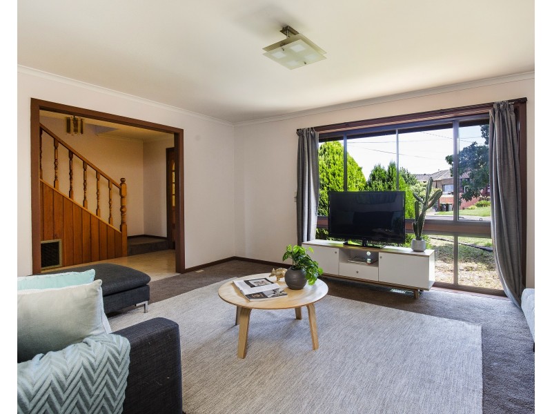 14 Christina Ct, Avondale Heights VIC 3034