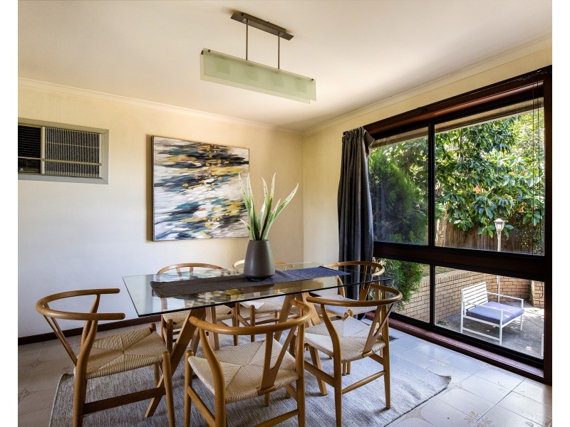 14 Christina Ct, Avondale Heights VIC 3034