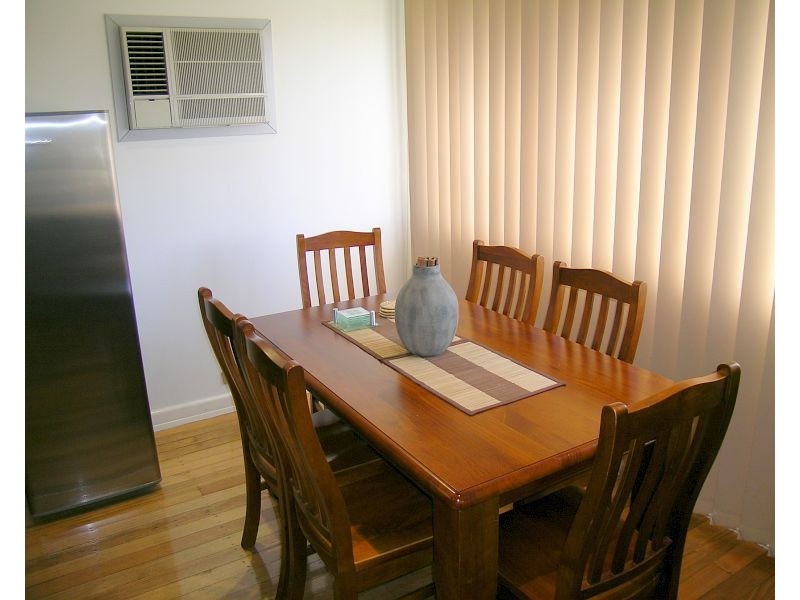 100 North Road, Avondale Heights VIC 3034