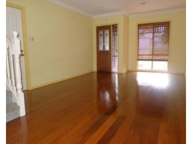 35B Grandview Rd, Niddrie VIC 3042