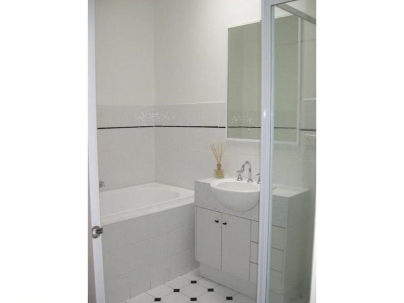 4/100 Northumberland Rd, Pascoe Vale VIC 3044