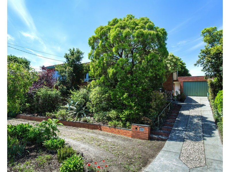 32 Brentwood Drive, Avondale Heights VIC 3034